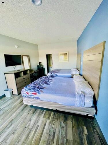 Delux Inn Клебърн Екстериор снимка